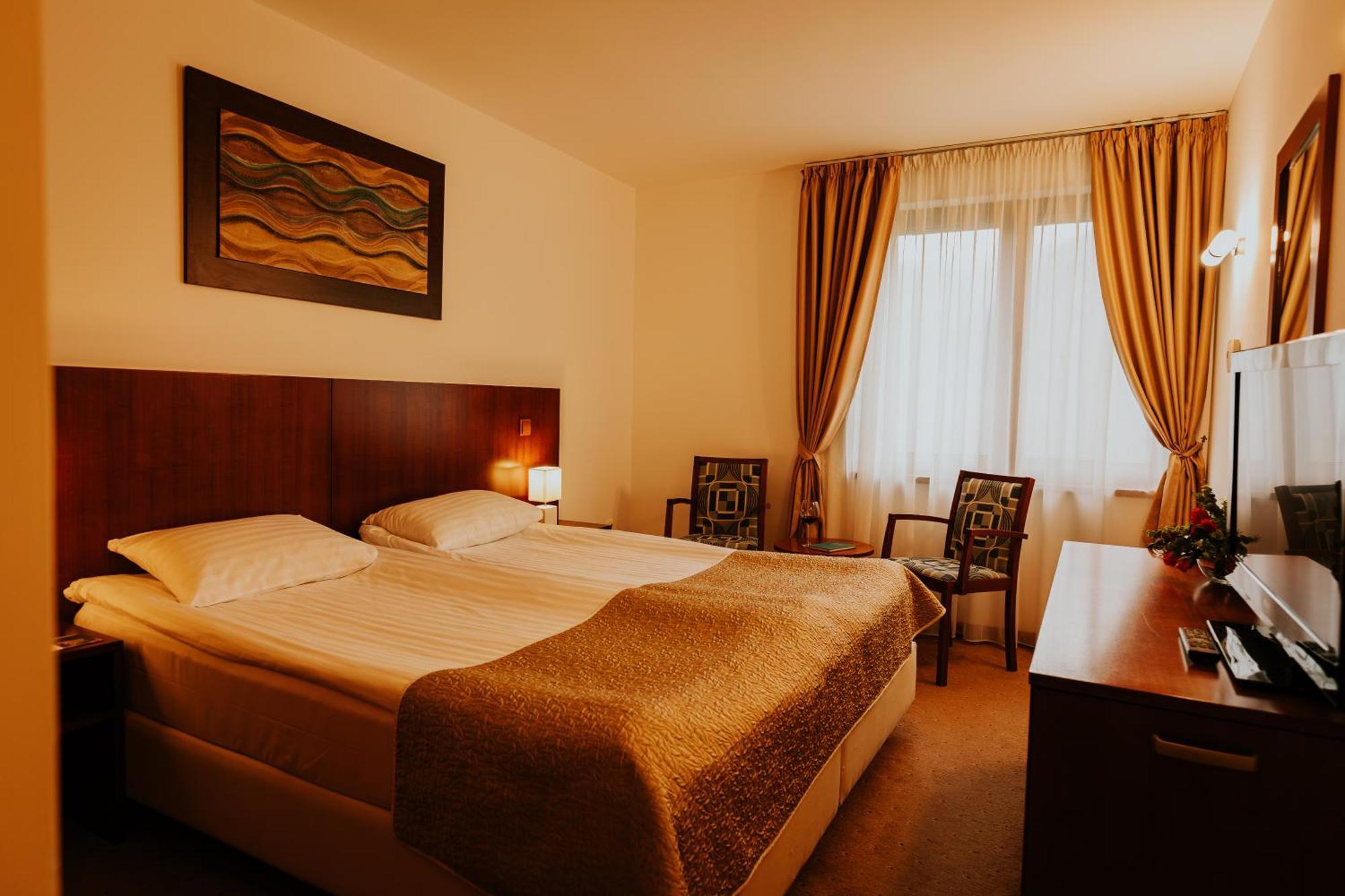 Hotel O3Zone BaileTusnad Dış mekan fotoğraf